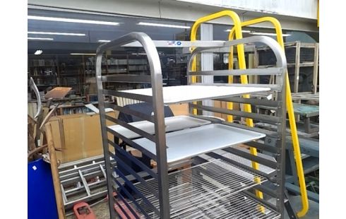 DESSERTE RESTAURATION