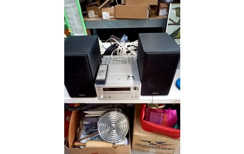 MINI CHAINE ONKYO + ACC RES