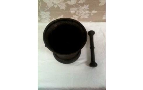 MORTERO FUNDICIÓN ANTIGUO