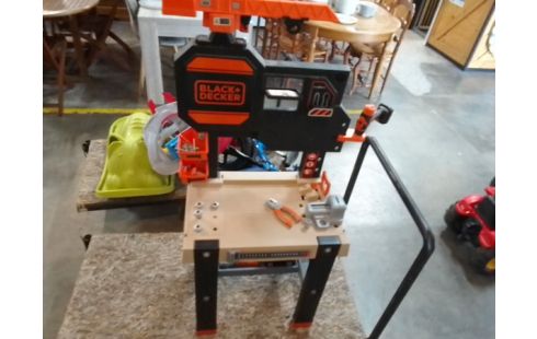 ETABLI ENFANT BLACK + DECKER + ACCESSOIRES
