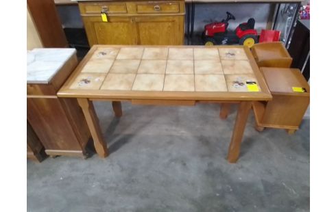 TABLE BOIS CARRELÉES