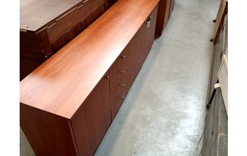 DRESSOIR STRATIFIE 3 PORTES 4 TIROIRS