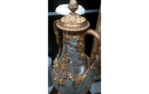 DECO-OBJECT ORNAMENT MARMER VERGULD BRONS