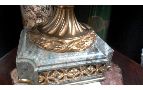 DECO-OBJECT ORNAMENT MARMER VERGULD BRONS