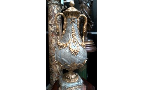 DECO-OBJECT ORNAMENT MARMER VERGULD BRONS