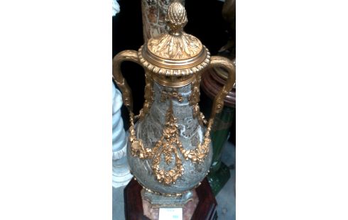 DECO-OBJECT ORNAMENT MARMER VERGULD BRONS