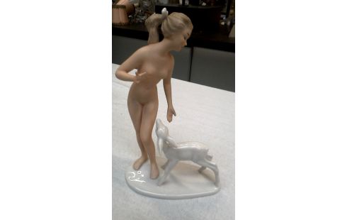 BEELD MEISJE MET HERT WALENDORF