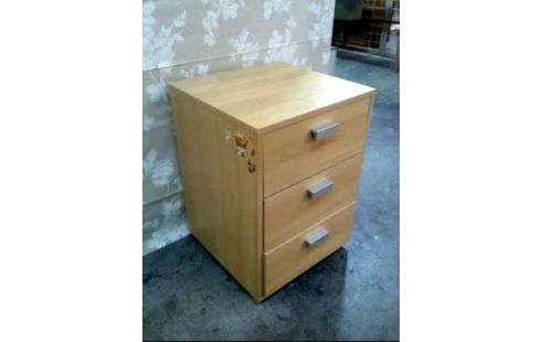 TABLE D'APPOINT ROULANT