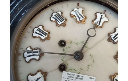 HORLOGE OEIL DE BOEUF