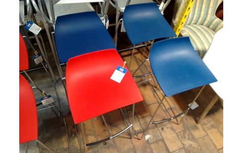 TABOURET DE BAR HOOP BLEU