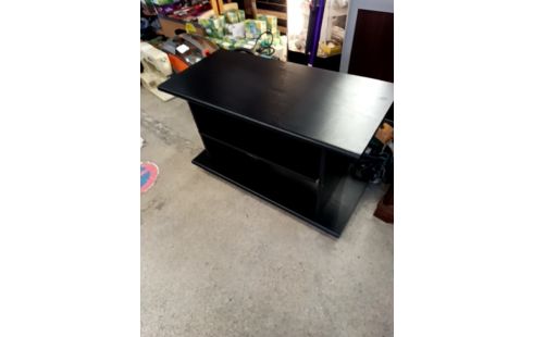 MEUBLE TV A ROULETTES