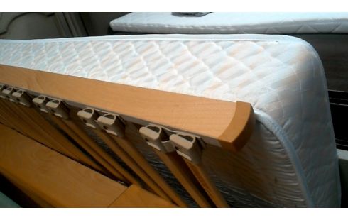 BED 90X200 MET MATRAS