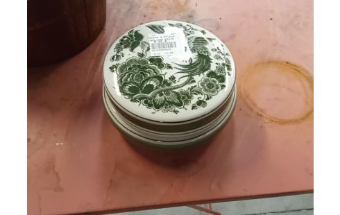 BOITE A PILULE HOLLAND