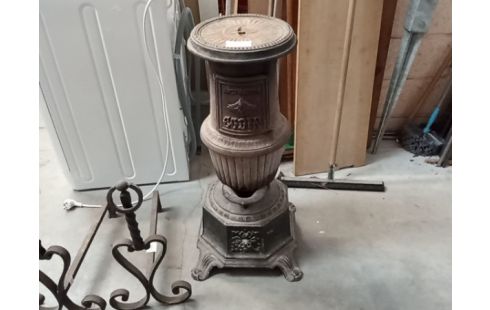 POELE A BOIS FONTE BRULE TOUT