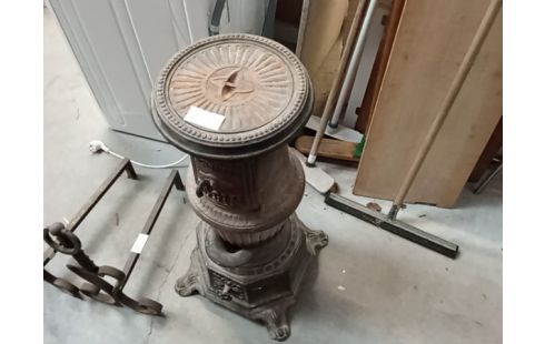 POELE A BOIS FONTE BRULE TOUT