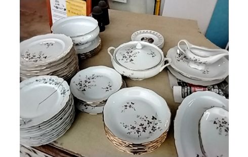 SERVICE VAISSELLES FLEURI