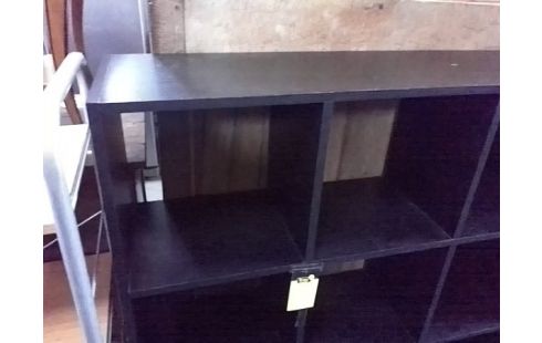ETAGERE NOIRE 9 CASES