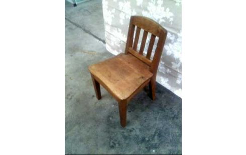 KINDERSTUHL HOLZ DUNKEL