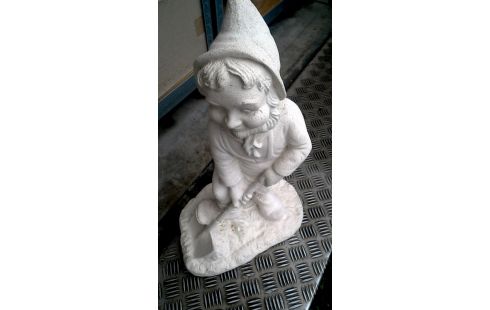 TUINBEELD CEMENT KABAUTER MET SCHOP