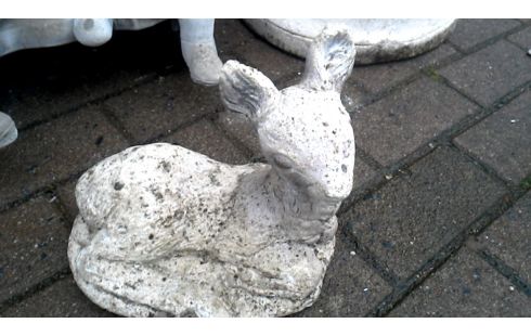 TUINBEELD CEMENT BAMBI