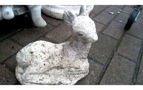 TUINBEELD CEMENT BAMBI