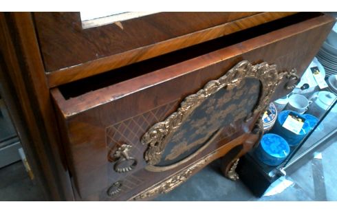 ESCAPARATE ITALIANO, , MARQUETERÍA BRONCE BISELADO HIELO