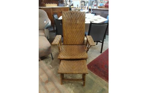 FAUTEUIL ROTIN + REPOSE PIEDS