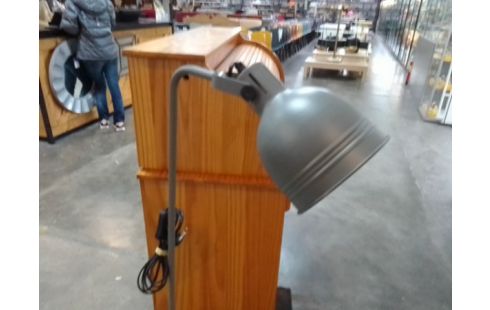 LAMPADAIRE 1 PROJECTEUR