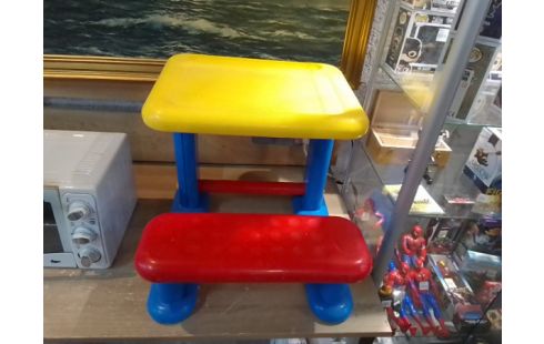 BUREAU ENFANT PLASTIQUE