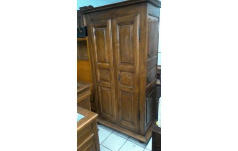 ARMOIRE