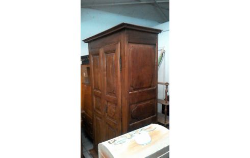 ARMOIRE