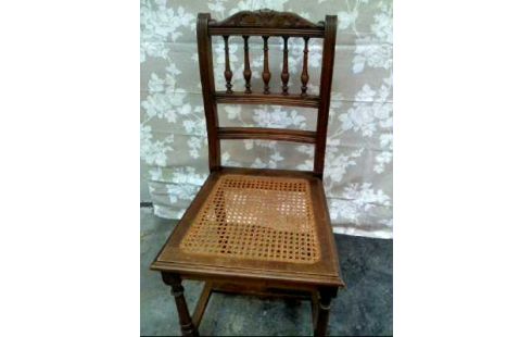 STUHL HOLZ DKL. VERZ. SITZFL. GEFLECHT