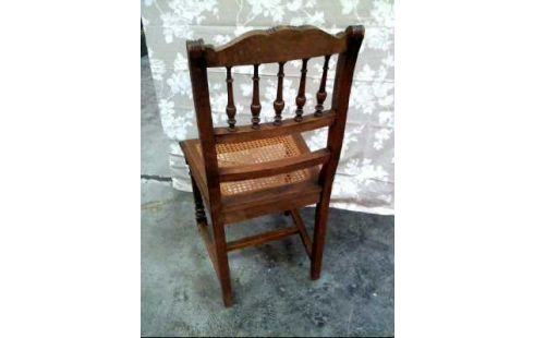 STUHL HOLZ DKL. VERZ. SITZFL. GEFLECHT