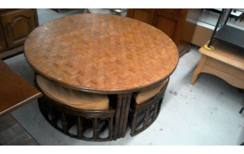 TABLE BASSE  +  4 TABOURETS