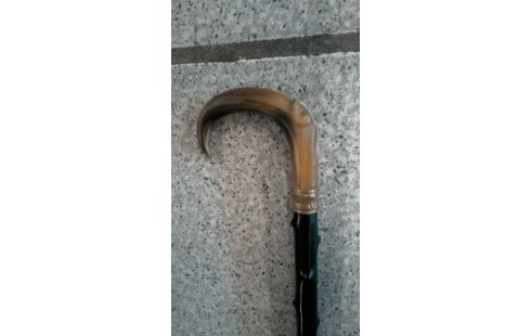 CANNE BOIS POMMEAU EN CORNE TRAVAIL ANCIEN