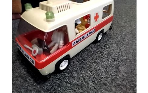 PLAYMOBIL Ambulance année 80
