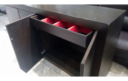 MUEBLE BAJO. 4 PUERTAS