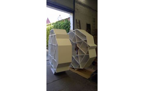 REGAL DEKORATION STIL ÖSTLICHER/-ES