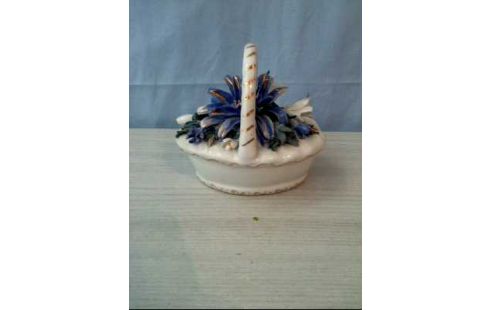 BLUMENKORB BLAU VERZIERT PORZELLAN