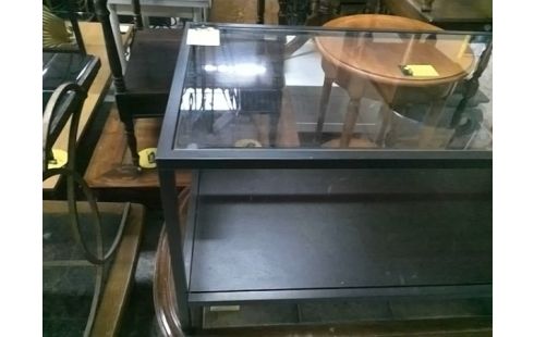 TABLE BASSE PLATEAU VERRE