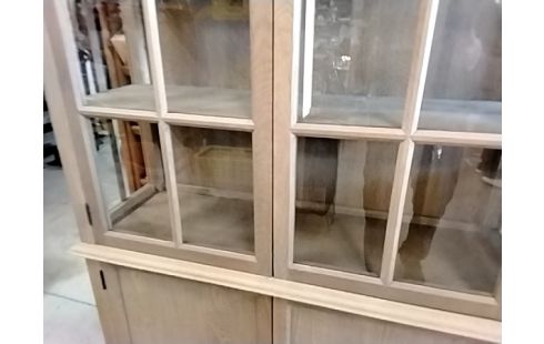 BIBLIOTHEQUE VITREE BOIS MASSIF PATINÉ CLEF