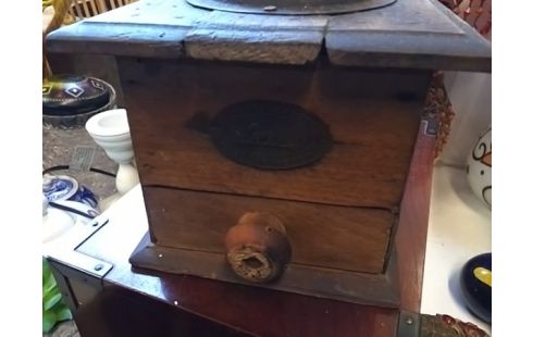 MOULIN A CAFE PEUGEOT