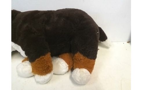 PELUCHE CHIEN MARRON ET BLANC