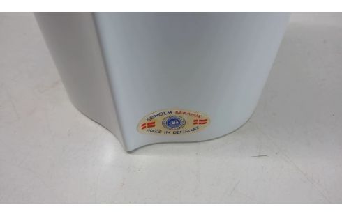 VASE IM VINTAGE-STIL