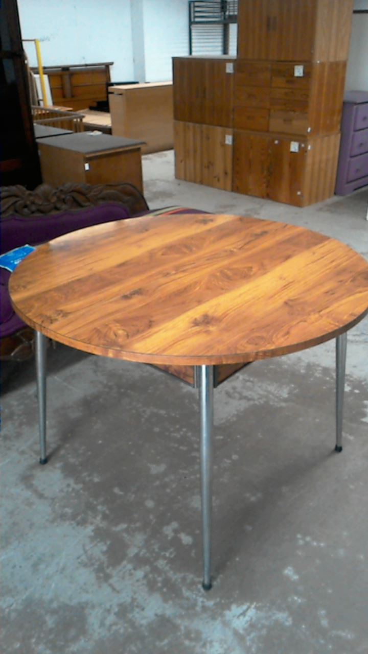 Achat TABLE RONDE ALLONGE INTEGREE occasion - Grigny | Troc.com