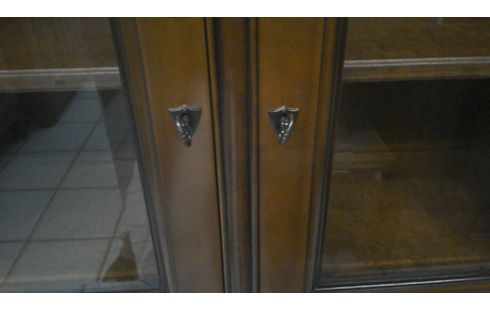 ESCAPARATE 2 PUERTAS