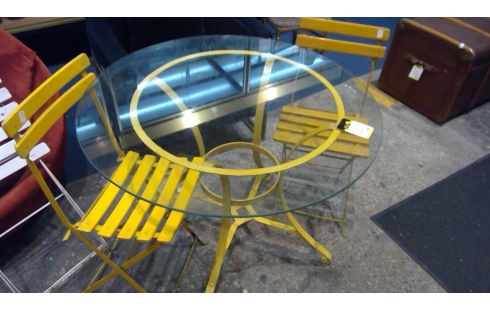 TABLE DE JARDIN VERRE METAL +2 CHAISES JAUNE