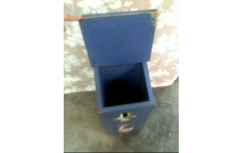 SCHRÄNKCHEN HOLZ BEM.