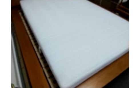 MATELAS 120 x 190 état neuf