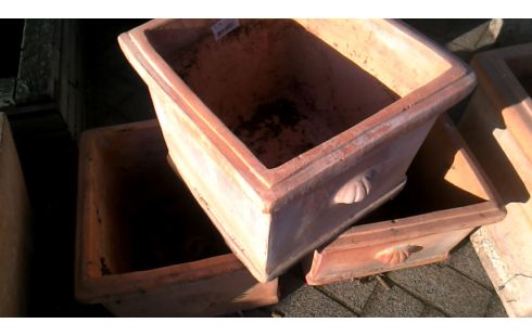 BAC A FLEURS TERRA COTTA CARRE MEDIUM L UNITE